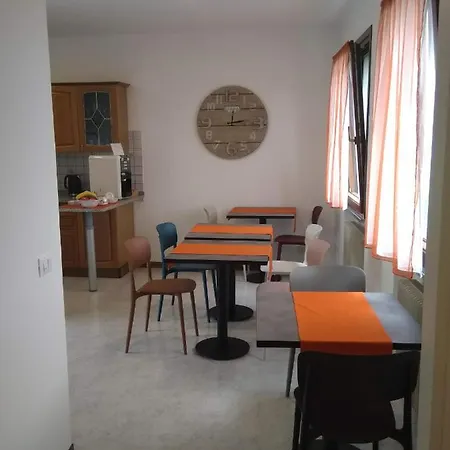 Oda ve Kahvaltı Nono Tilio Talmassons