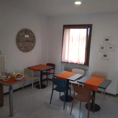 Oda ve Kahvaltı Nono Tilio Talmassons