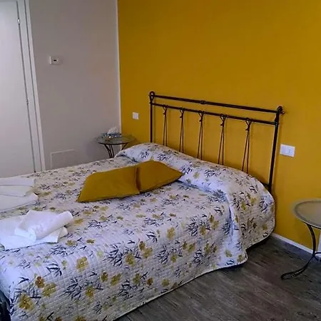 Nono Tilio Bed & Breakfast 3*