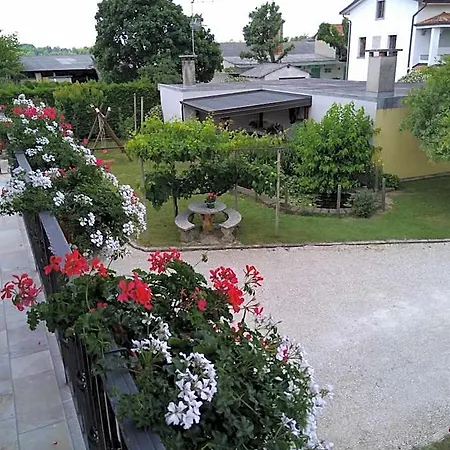 Nono Tilio Bed & Breakfast